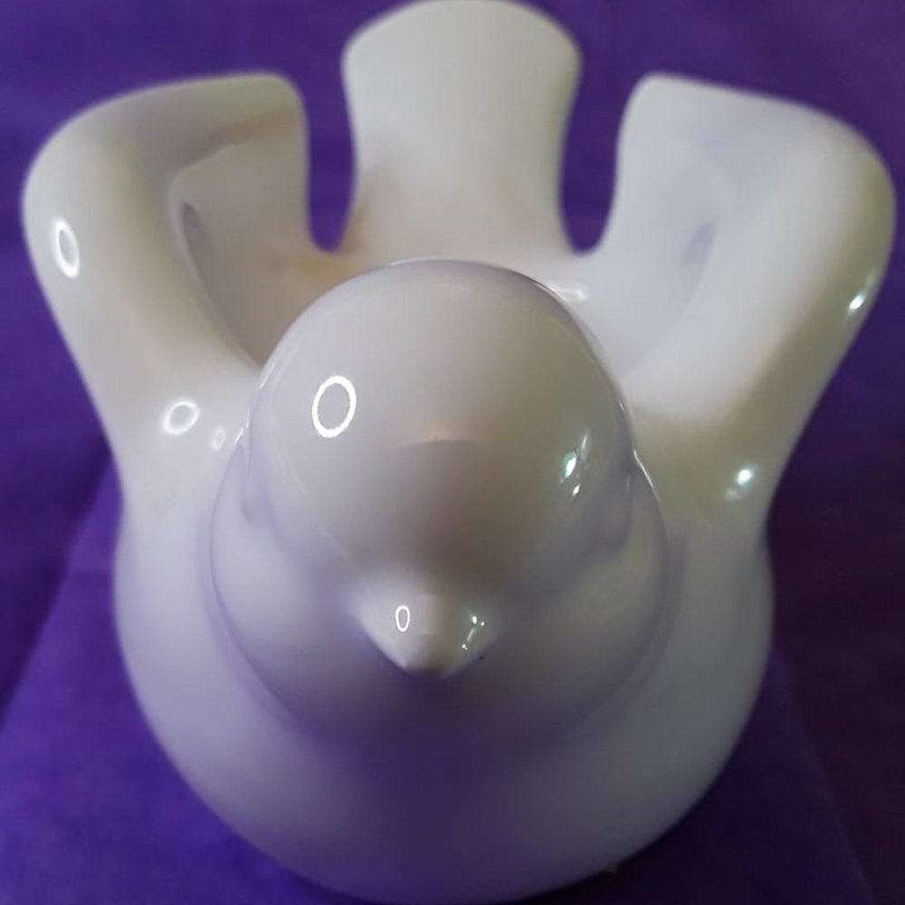 CHRISTMAS POINSETTIA DOVE VOTIVE CANDLE HOLDER - YANKEE CANDLES - 5" x 3" x 2" - Picture 6 of 7